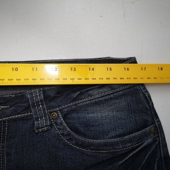 Suko Ladies Size 9 Medium Wash Slight Flare Legs Blue Jeans - Picture 12 of 14